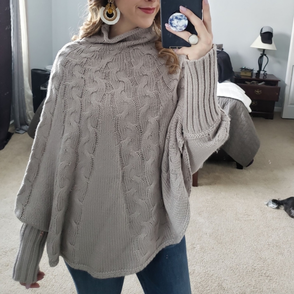 Sweater - Picture 8 of 9